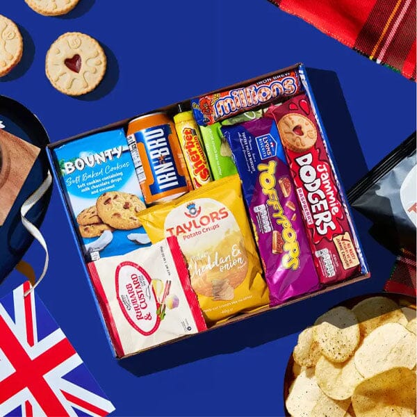 Universal Yums Snack Box: United Kingdom Candy Shoppe (6 Pieces) - Image 3